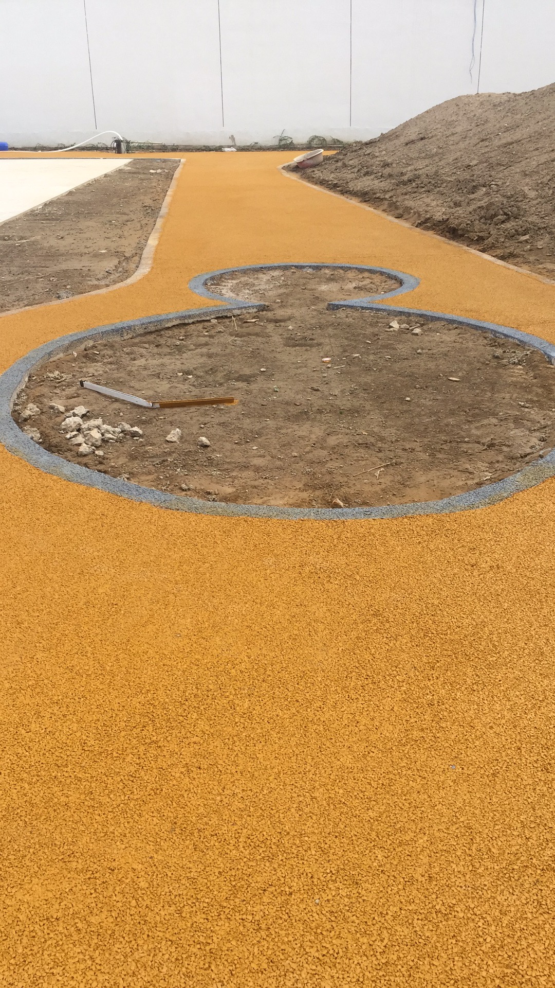 高碑店紅黃藍幼兒園透水混凝土